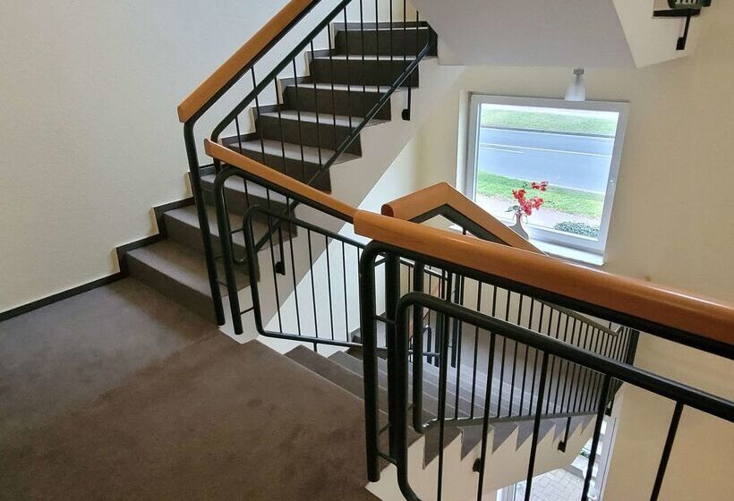 Отель Tulip Inn Frankfurt Airport