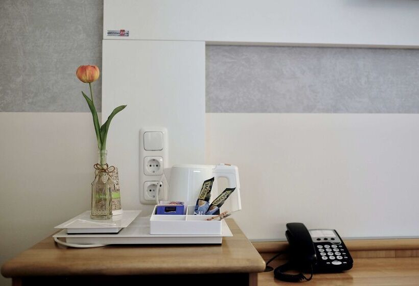 Отель Tulip Inn Frankfurt Airport