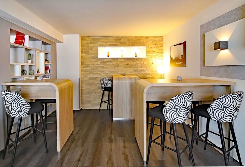 Отель Tulip Inn Frankfurt Airport