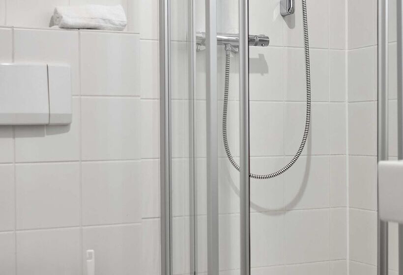 Отель Tulip Inn Frankfurt Airport