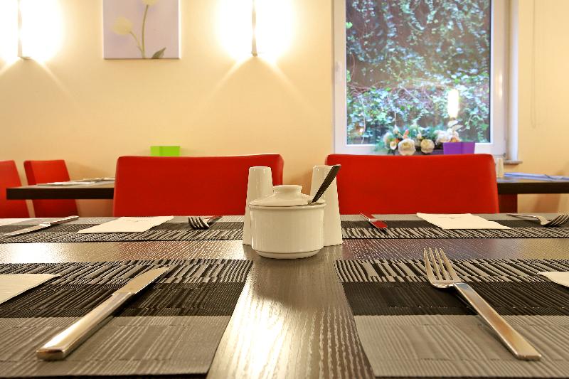 Отель Tulip Inn Frankfurt Airport