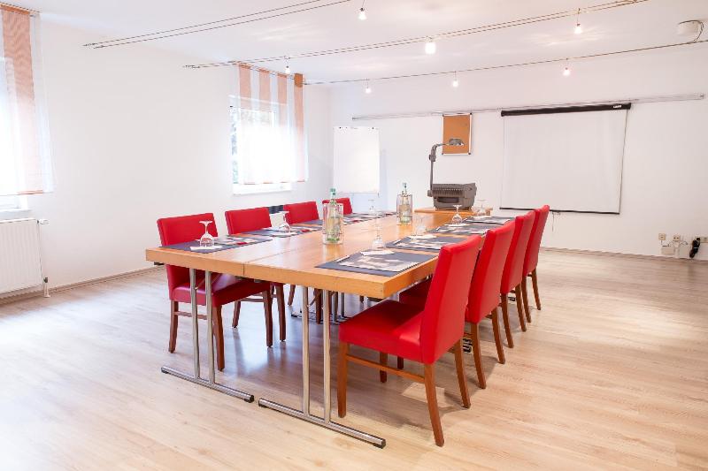 Отель Tulip Inn Frankfurt Airport