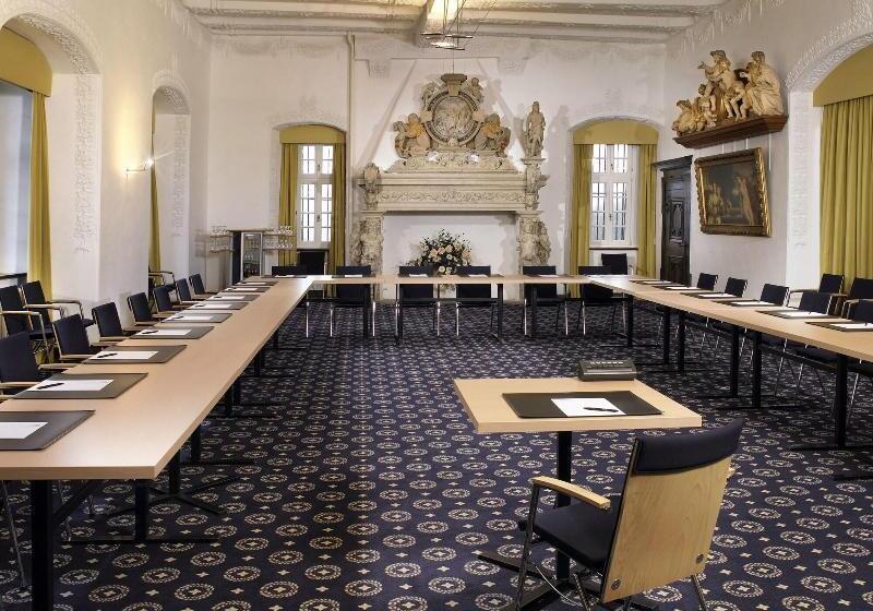 فندق Und Restaurant Burg Schnellenberg