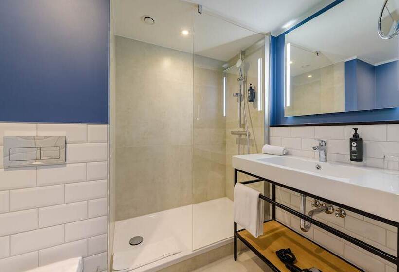 فندق Vienna House Easy by Wyndham Frankfurt Airport