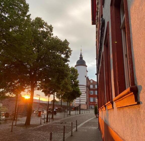 酒店 Vier Jahreszeiten