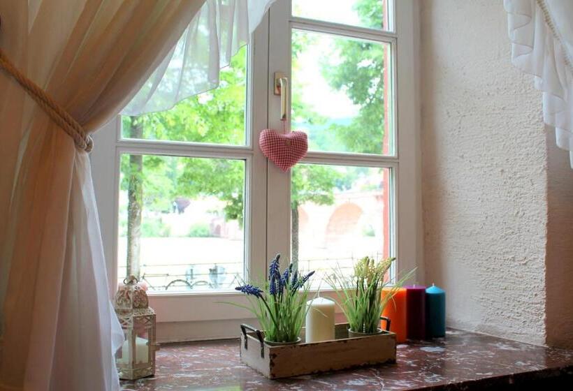 酒店 Vier Jahreszeiten