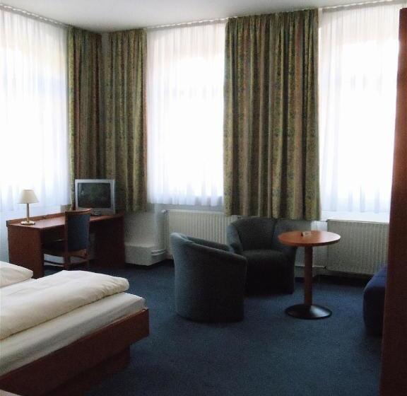 酒店 Vier Jahreszeiten