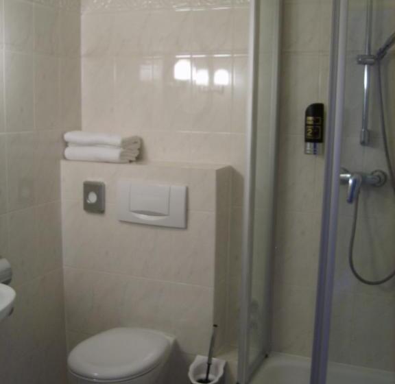 酒店 Vier Jahreszeiten