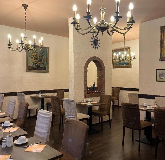 酒店 Vier Jahreszeiten