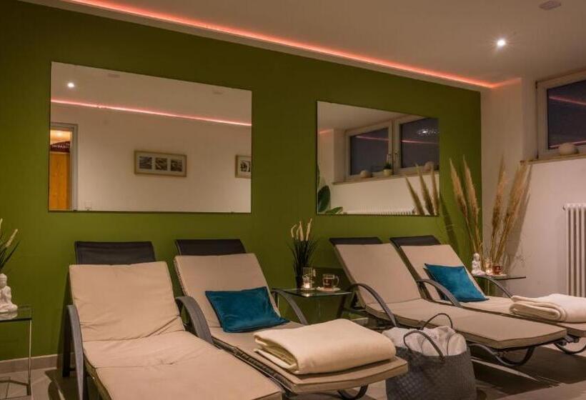 Waldhotel Eisenberg
