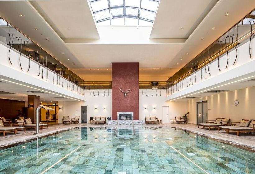 Wald & Schlosshotel Friedrichsruhe
