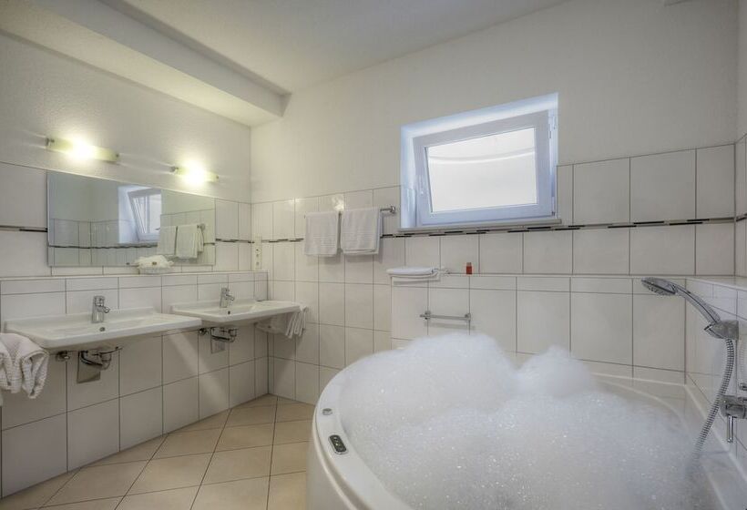 Waldhotel Sonnenberg