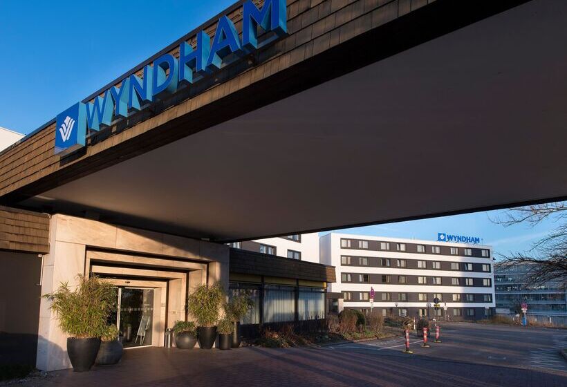 فندق Wyndham Stuttgart Airport Messe