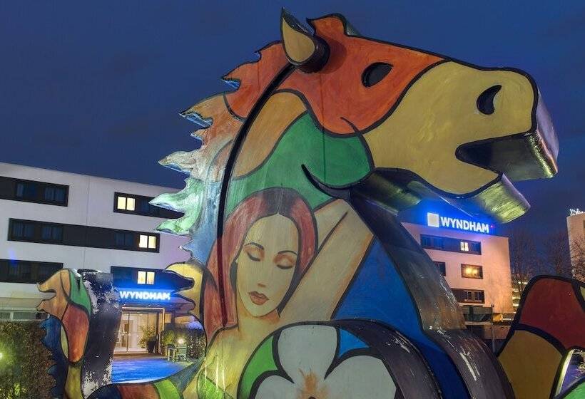 فندق Wyndham Stuttgart Airport Messe