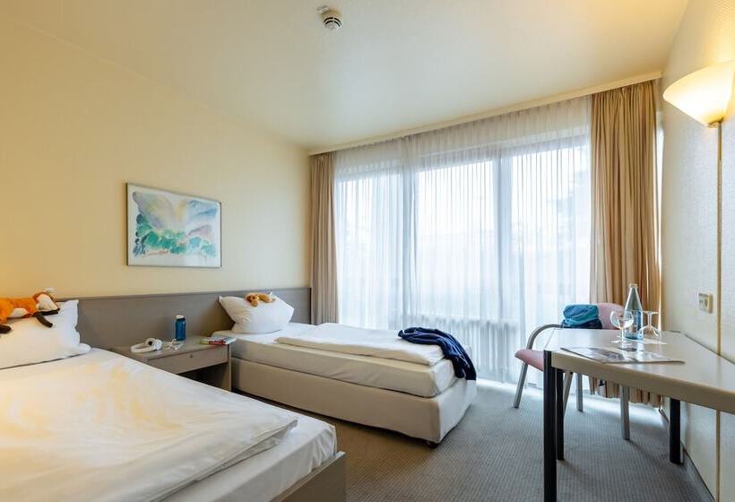 فندق على الطريق Baden Baden