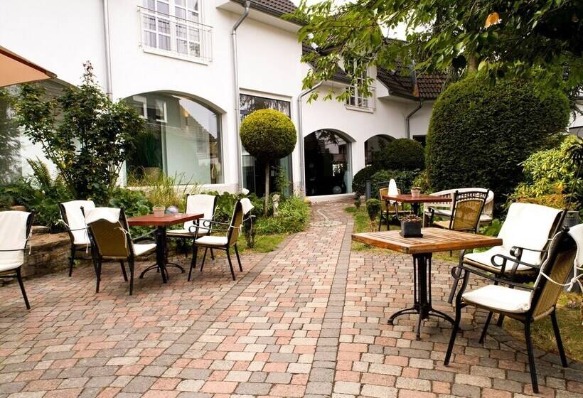 Romantik Hotel Neuhaus