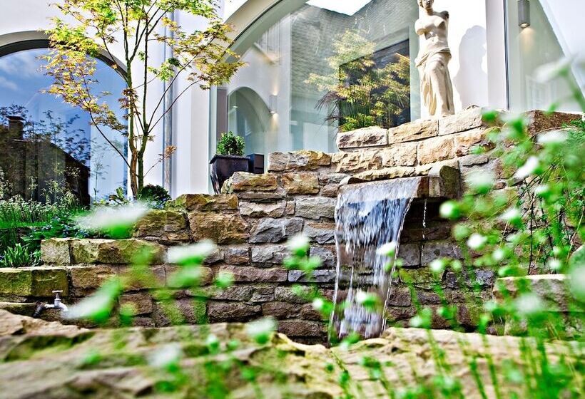 Romantik Hotel Neuhaus