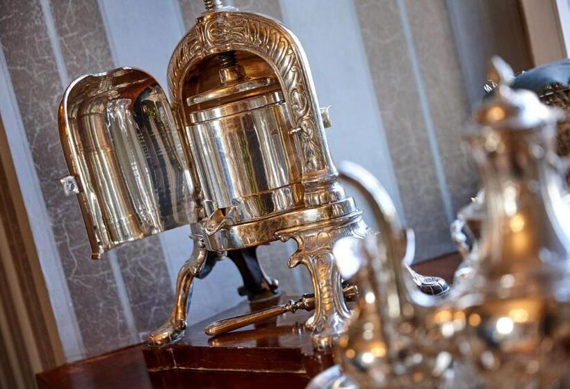 Schloßhotel Kurfürstliches Amtshaus Dauner Burg