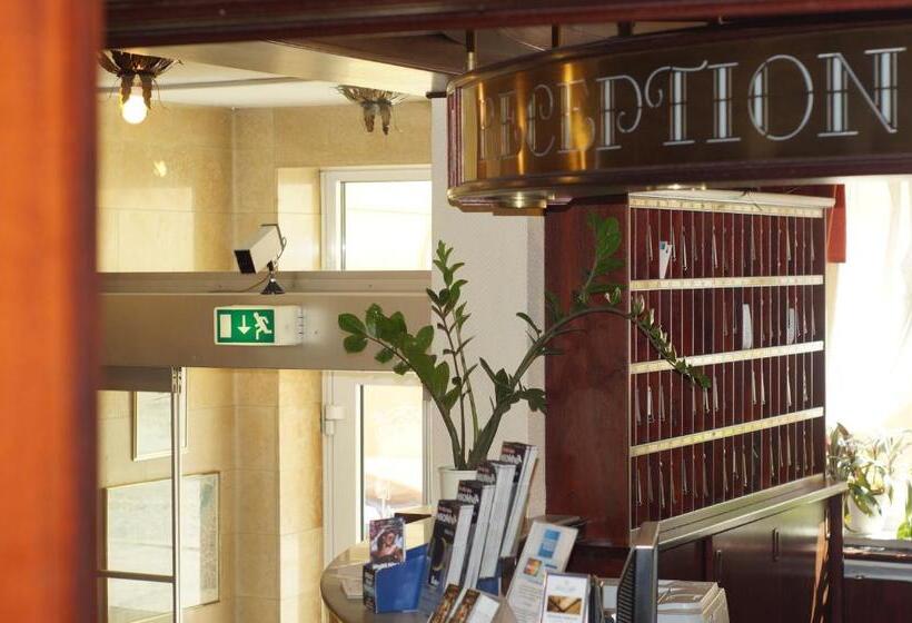 فندق Alfa City Centre