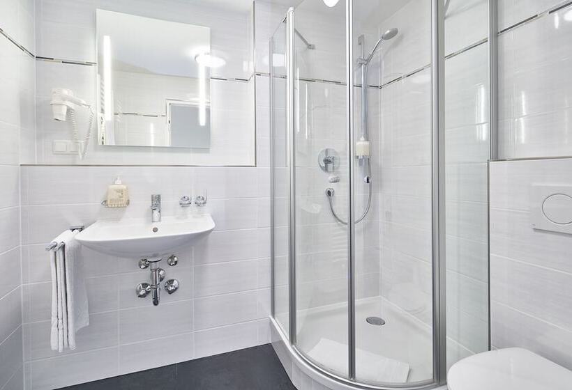 فندق Alfa City Centre