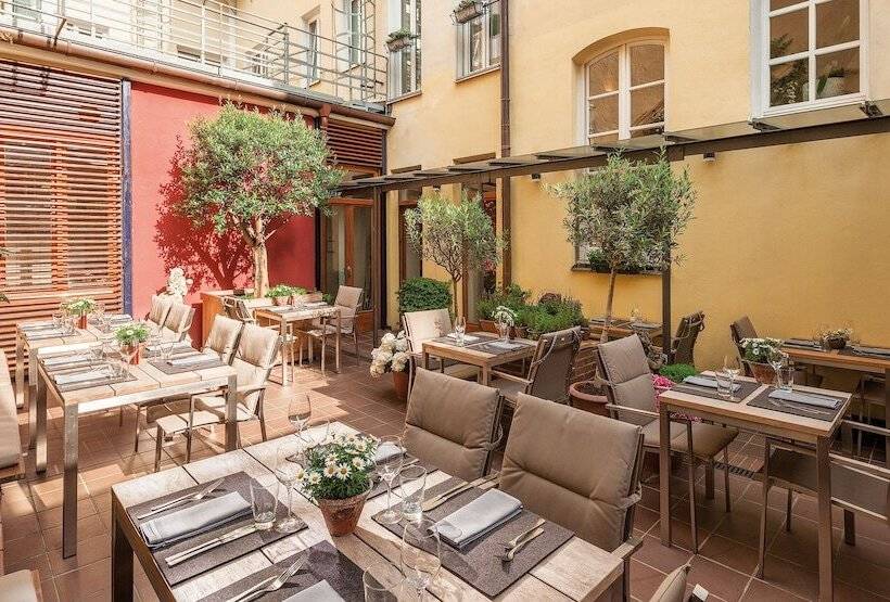 Alpen Hotel München