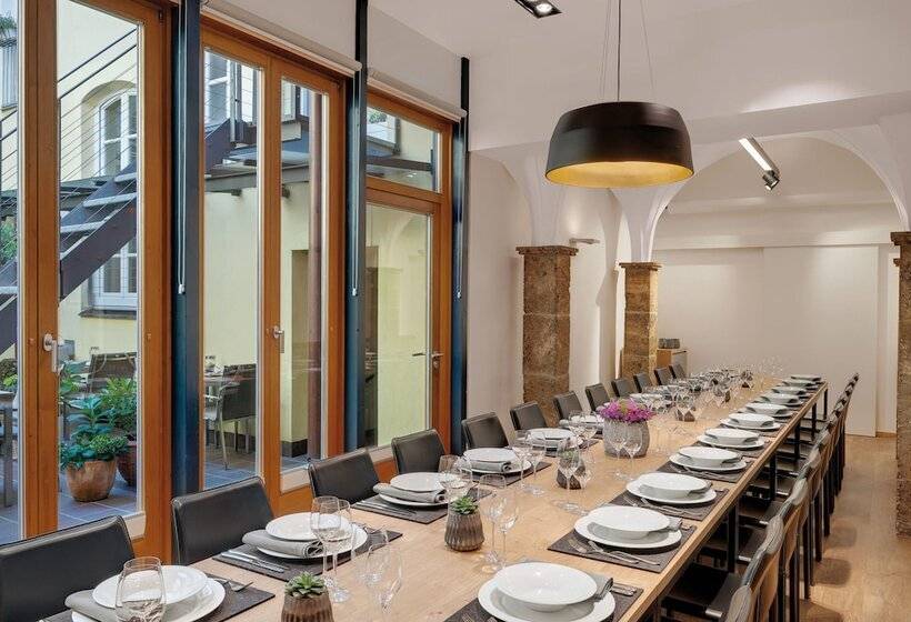 Alpen Hotel München