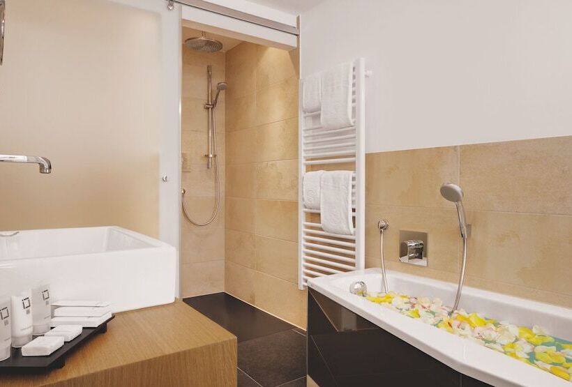 Alpen Hotel München