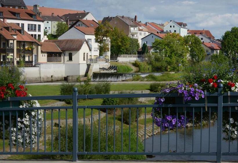 فندق Am Regenbogen