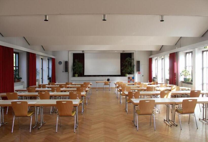 فندق Am Regenbogen