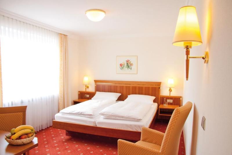 فندق Am Schlosspark Zum Kurfurst