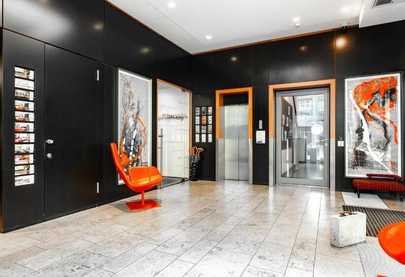 فندق Art & Business