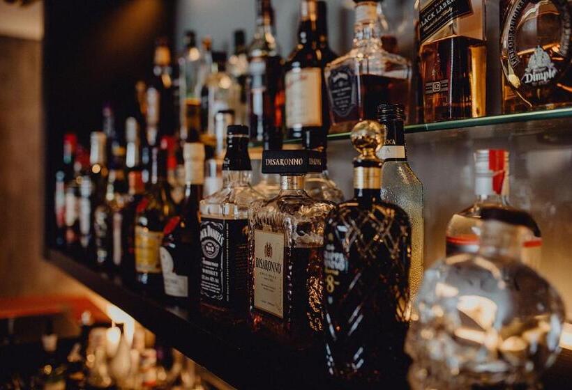 فندق Art & Business