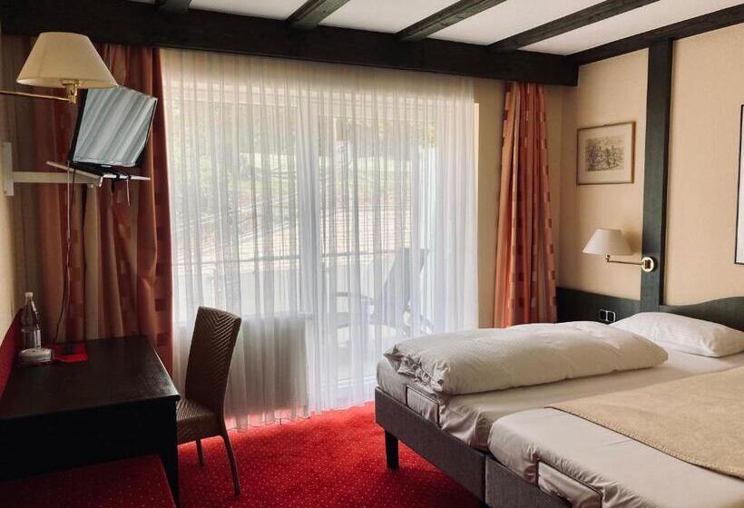 ホテル Berg Gasthof Hötzelein