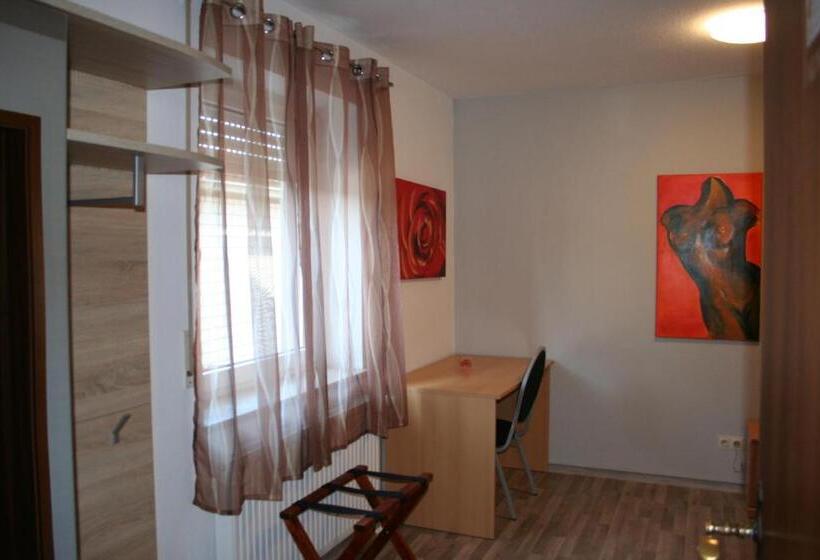 ホテル Gasthof Berg