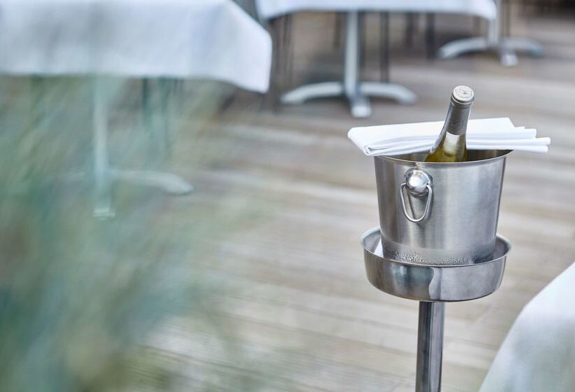 Отель Best Western Plus Atrium