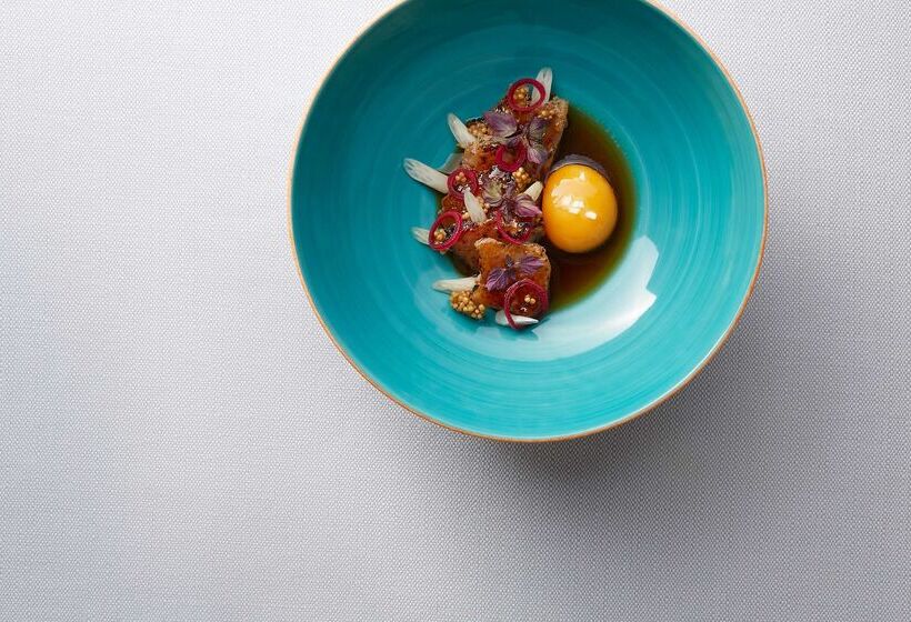 Отель Best Western Plus Atrium