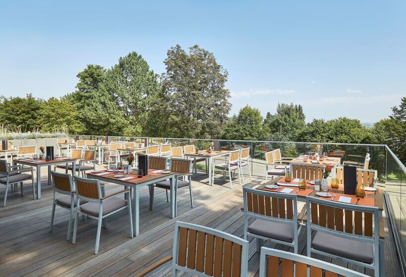 Отель Best Western Plus Atrium