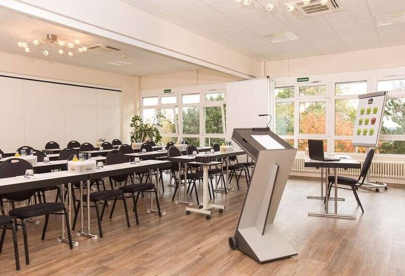 Отель Best Western Plus Atrium