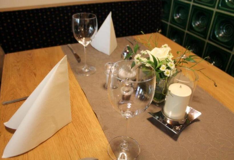 فندق Burggartenpalais