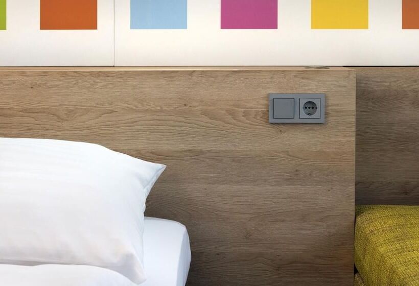 Business & Budget Hotel Tessin