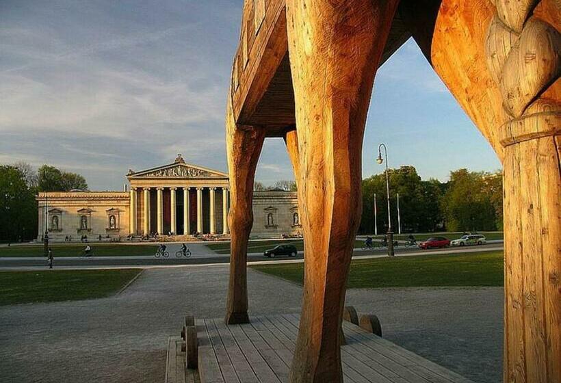 בית מלון כפרי Carlton Munich