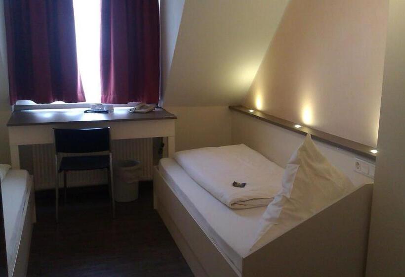 فندق Central Egbr