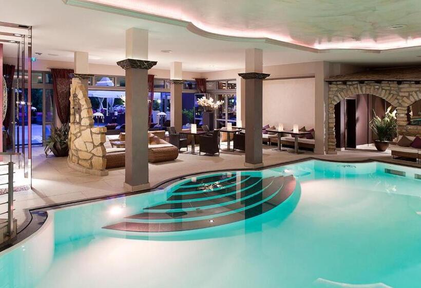 فندق Der Heidehof Conference & Spa Resort