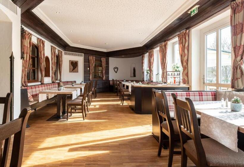 ホテル Dirsch Wellness & Spa Resort