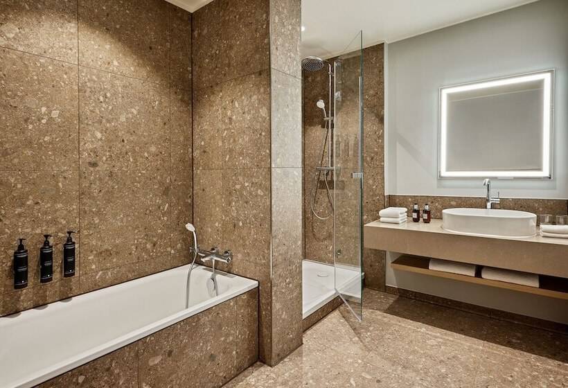 בית מלון כפרי Residence Inn By Marriott Munich Central