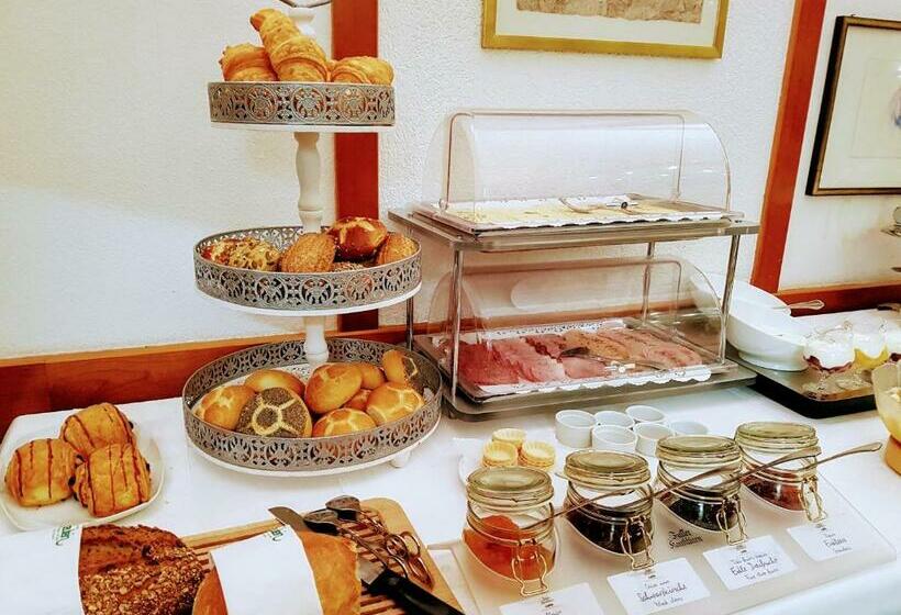 호텔 Garni Reulein