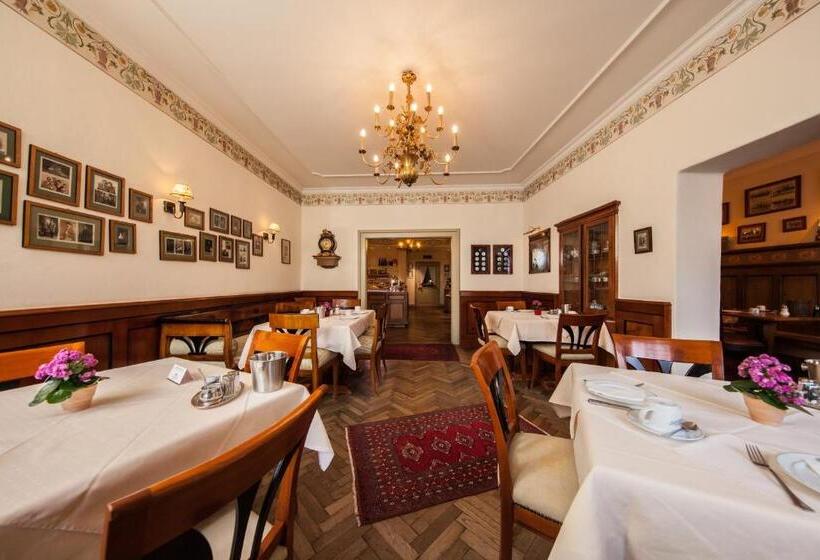 فندق Gasthof Alte Post Holzkirchen