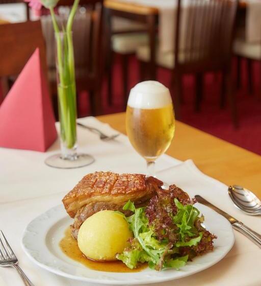 酒店 Gasthof Die Post Brennerei Frankenhöhe