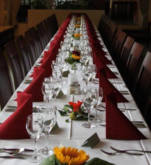 酒店 Gasthof Die Post Brennerei Frankenhöhe