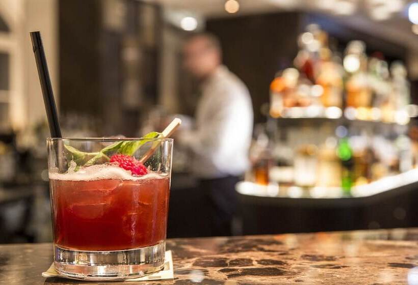 호텔 Gewandhaus Dresden, Autograph Collection